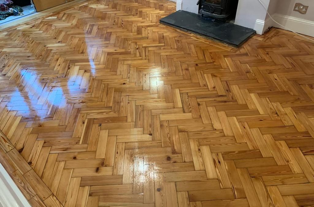 Pine solid block floor